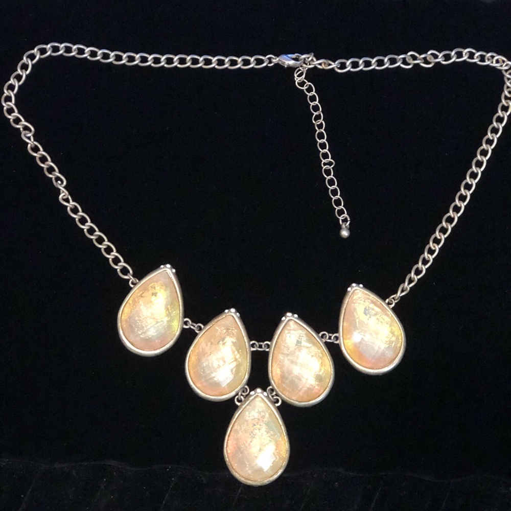 Stunning Teardrop Pendant Necklace Iridescent Opalescent Stones w/ Gem A…